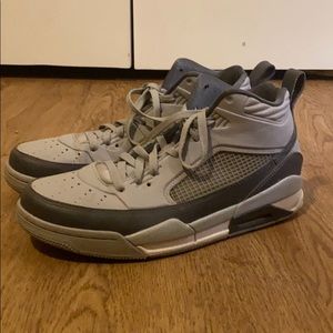 Air Jordan flight size 11